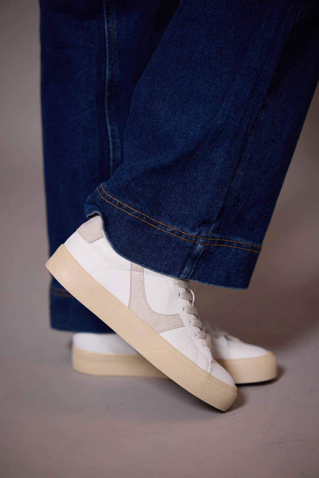 Corina Shoes White leather sneakers with beige details CORINA