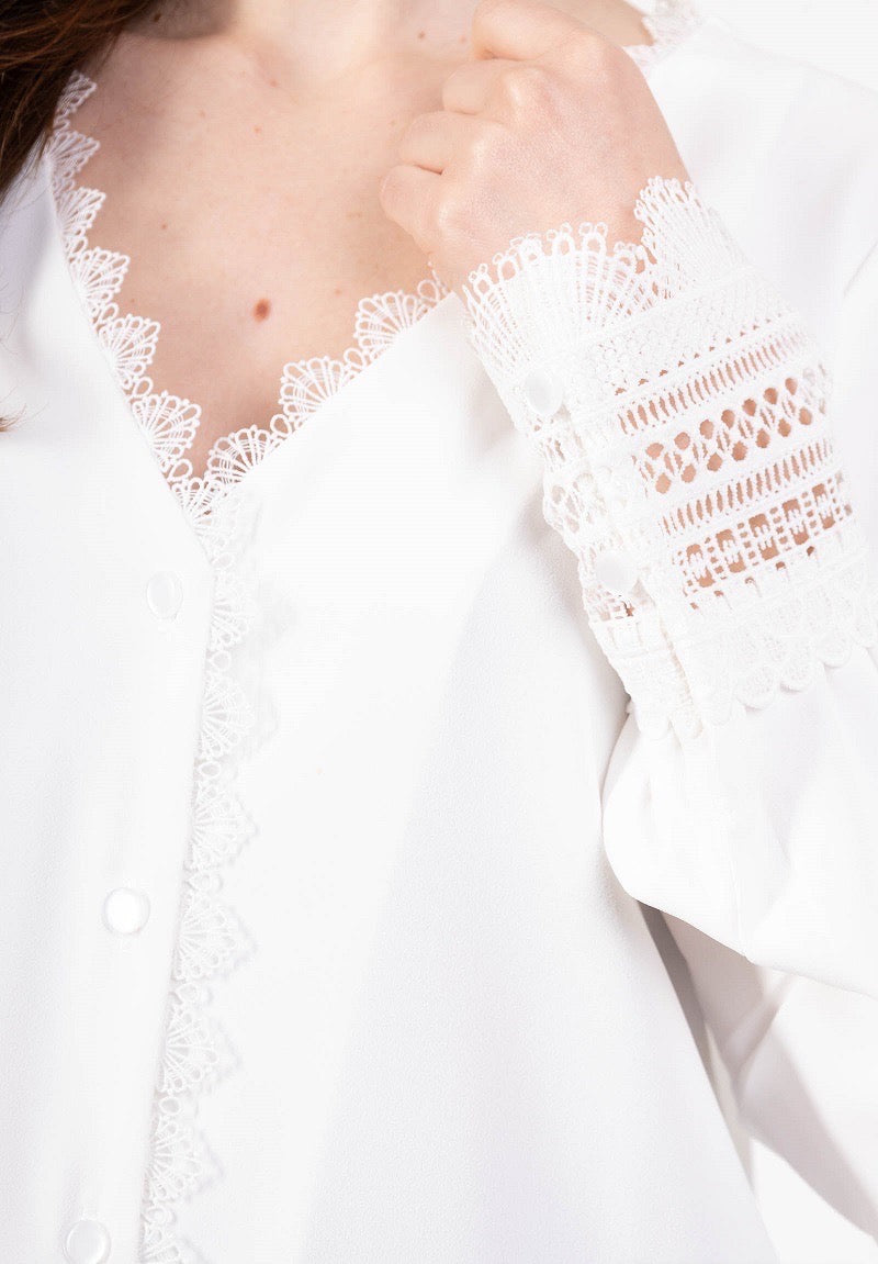 Big size Shirt with dentelle KICHIC