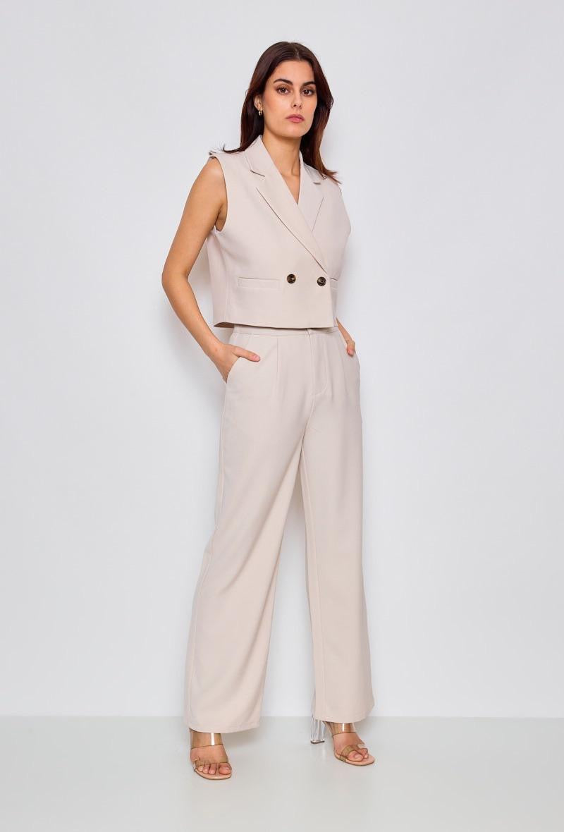 Sleeveless vest