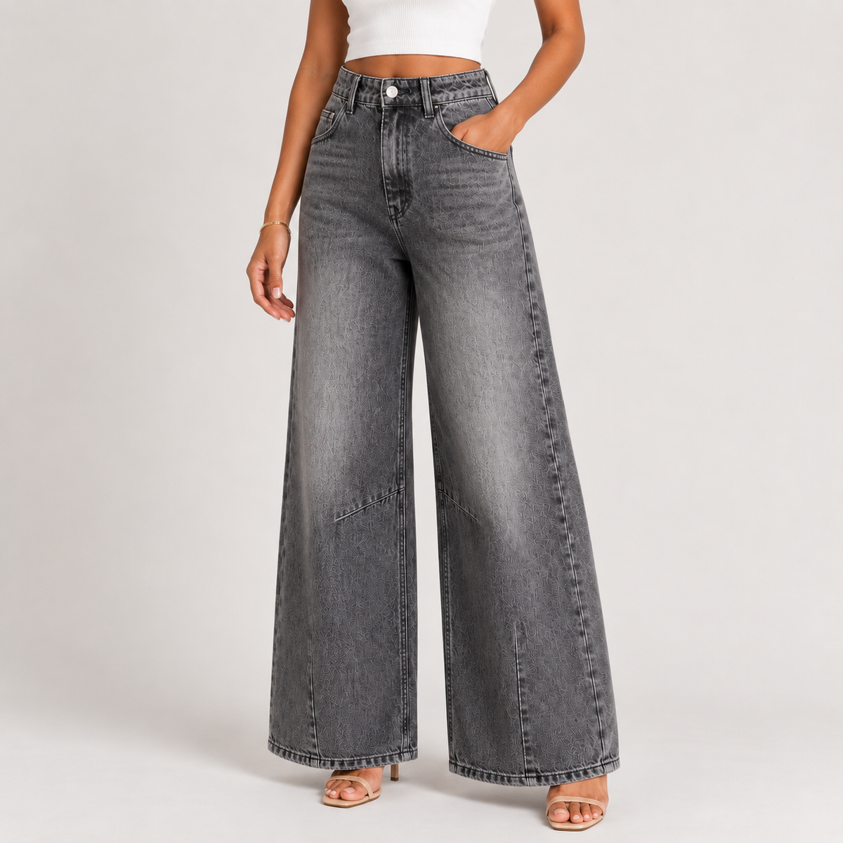 Balloon-Fit Black Jeans