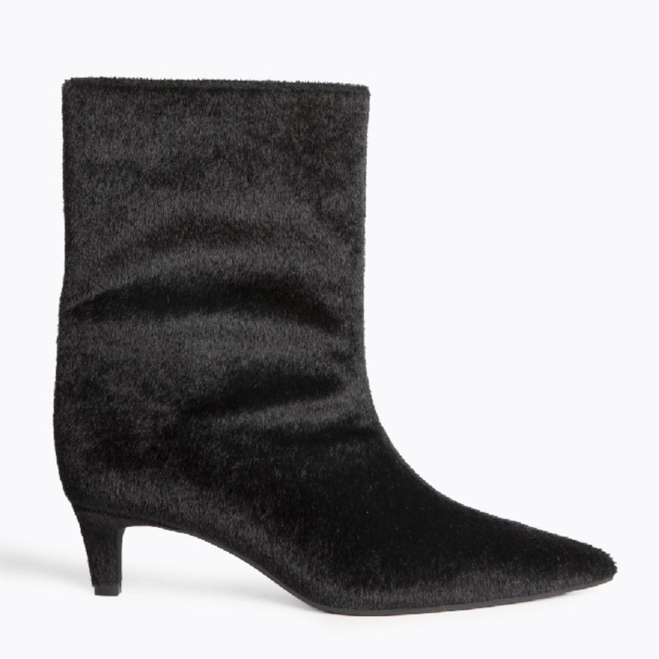 Corina Black textured boots with pointed toe