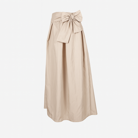 Long Skirt with bow