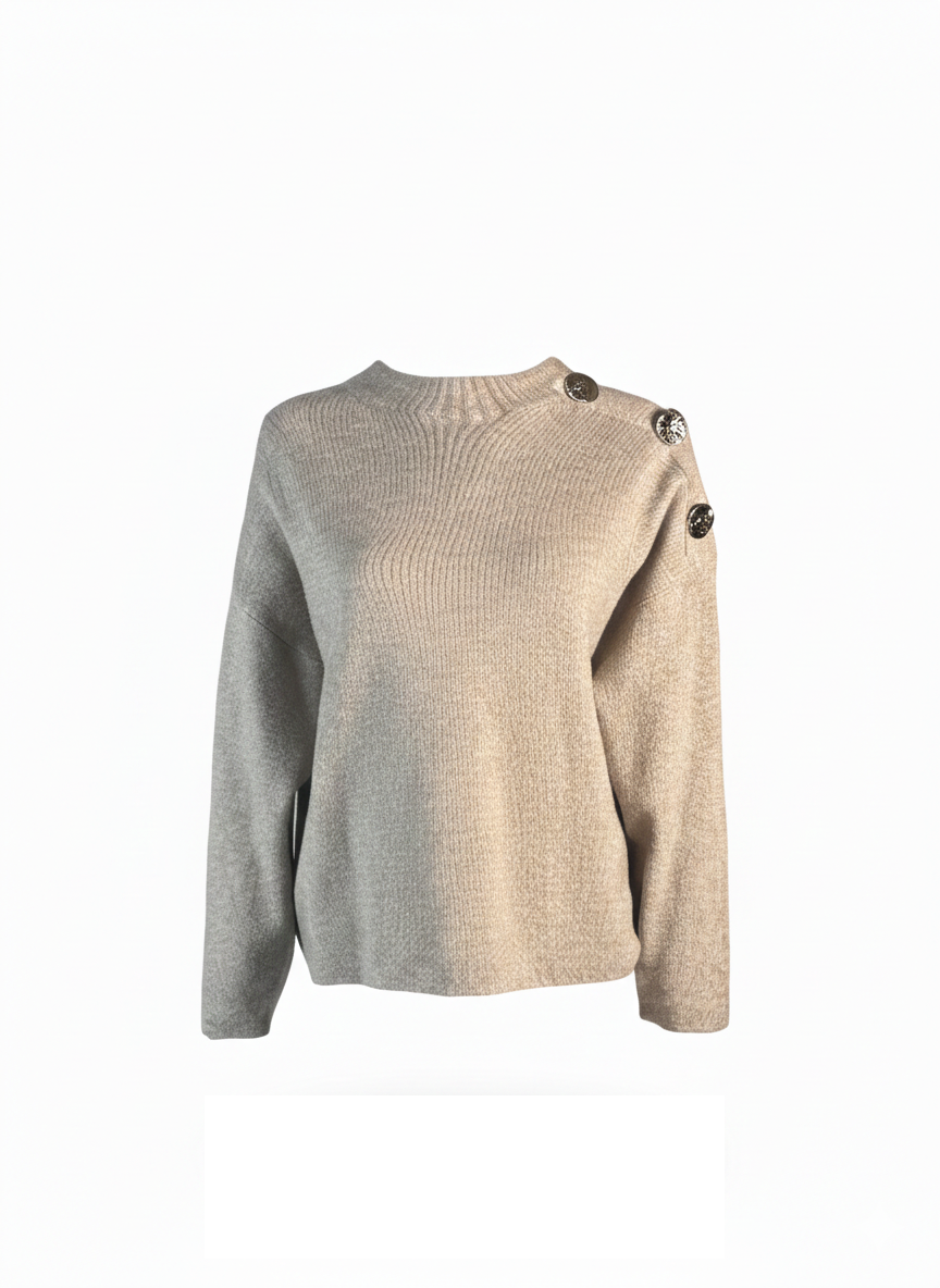 Plain knit with gold button