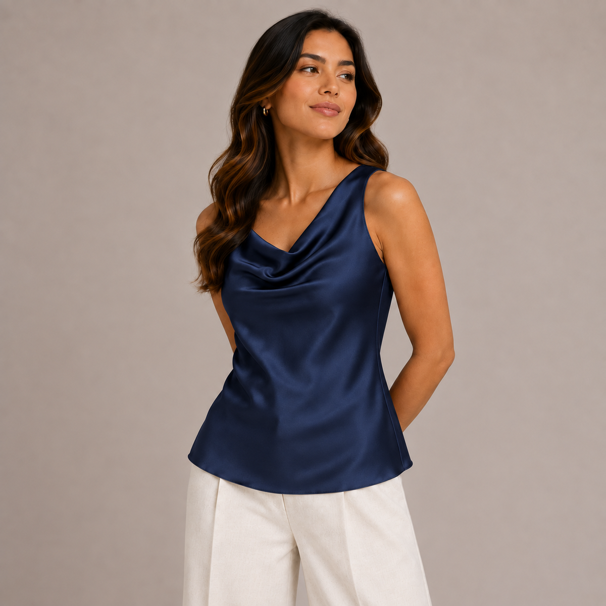 Satin sleeveless plain top 