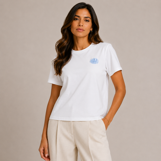 white t-shirt 